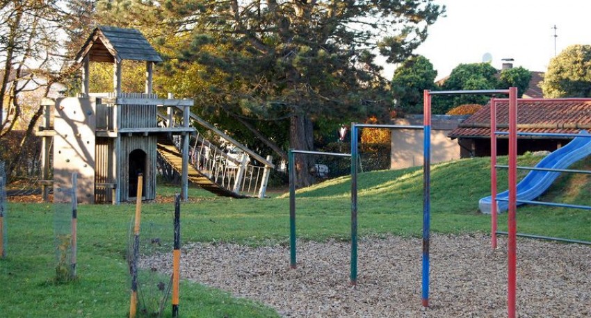 Spielplatz Schule